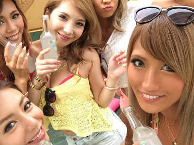 ERIKA 藤本紫媛 AIKA 一条リオン 松本メイ